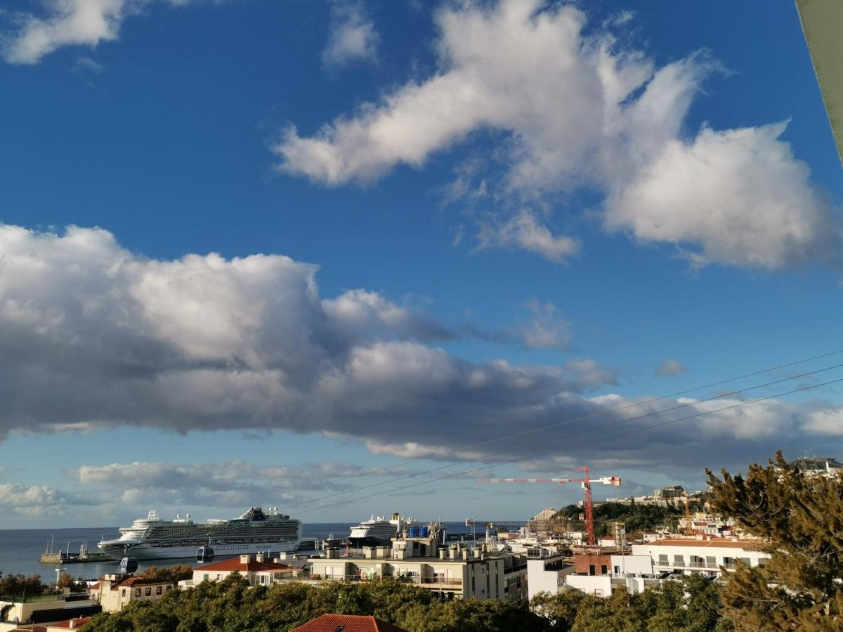 D Apartment - Your Home With Breathtaking Views فونشال المظهر الخارجي الصورة